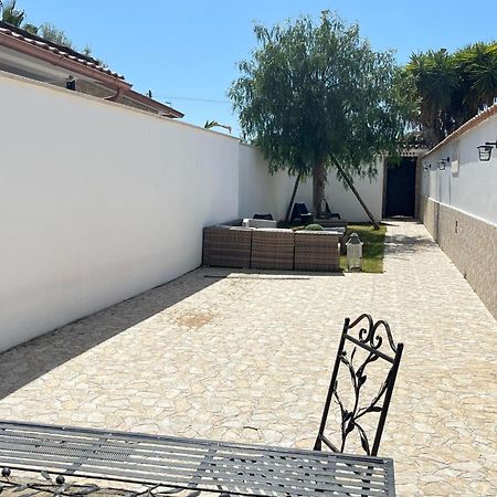 Casa Vacanza Fiera Di Roma ปอนเต กาเลเรีย ภายนอก รูปภาพ
