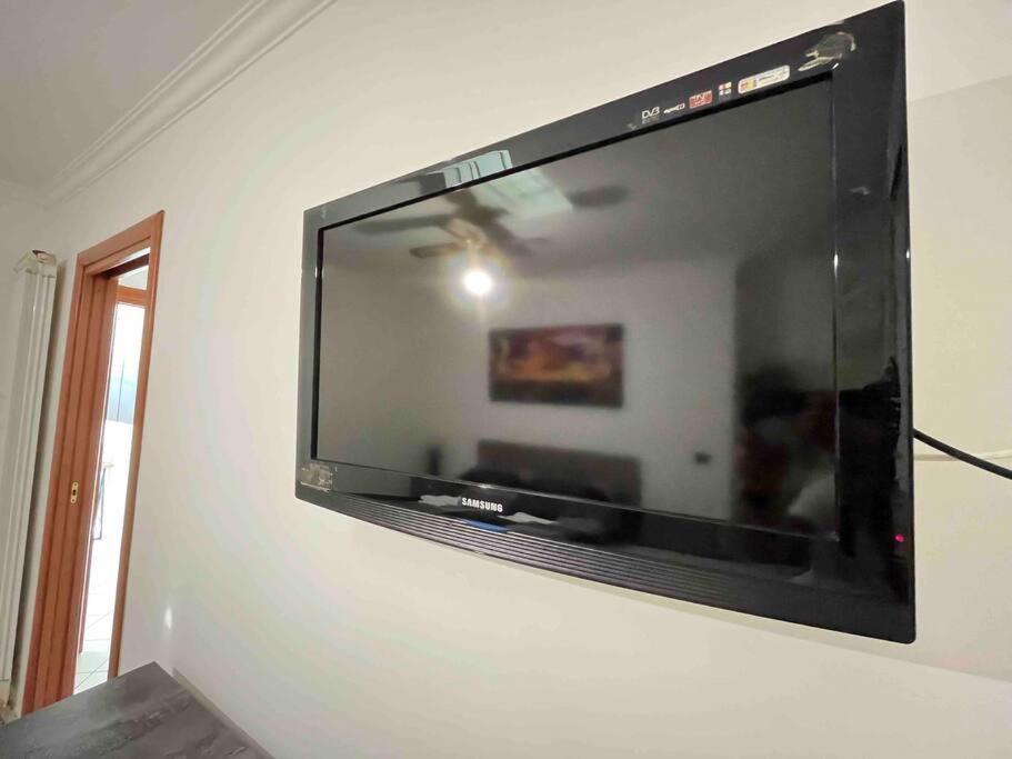 Casa Vacanza Fiera Di Roma ปอนเต กาเลเรีย ภายนอก รูปภาพ