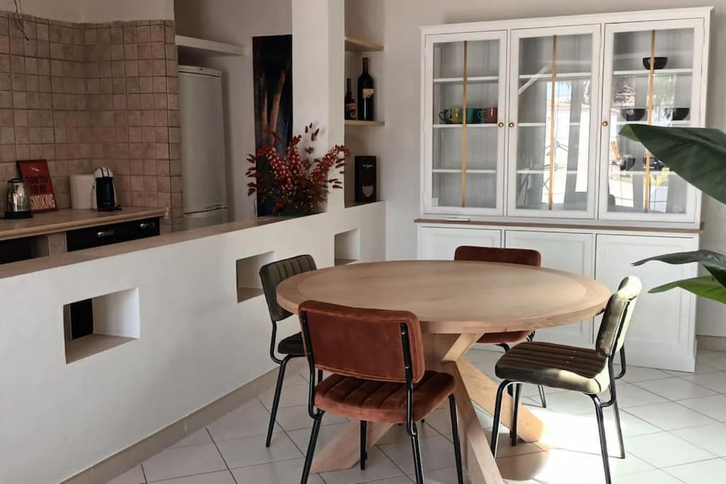 Casa Vacanza Fiera Di Roma ปอนเต กาเลเรีย ภายนอก รูปภาพ