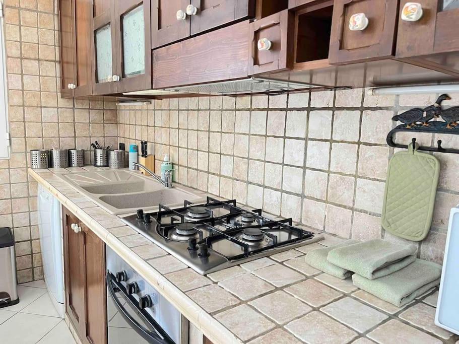 Casa Vacanza Fiera Di Roma ปอนเต กาเลเรีย ภายนอก รูปภาพ